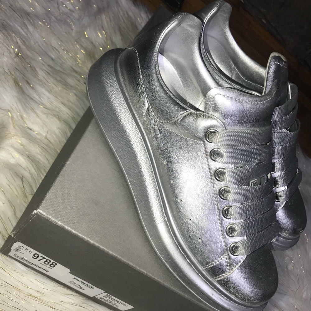 Alexander McQueen’s Size 9